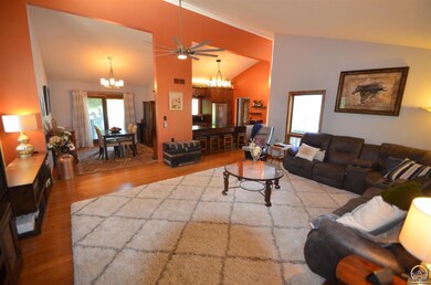 4856 SW Skyline Pkwy, Topeka, KS 66614 - photo 2