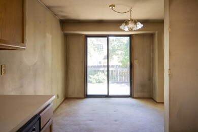 2072 NE Veronica Ln, Bend, OR 97701 - photo 7