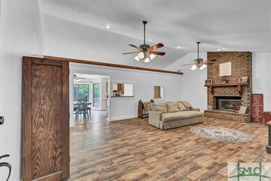 301 W 1st St, Springfield, GA 31329 - photo 4