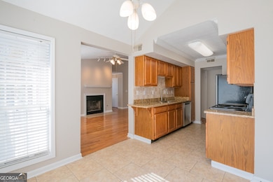 816 Glenleaf Dr unit 816, Norcross, GA 30092 - photo 7
