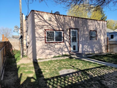 144 Kerry St, Marsing, ID 83639 - photo 2