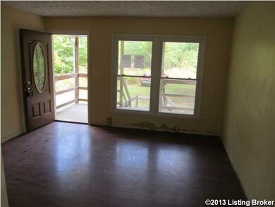 589 Oakwood Dr, Lebanon Junction, KY 40150 - photo 2