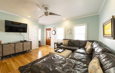 730WindsorLn-0747 (7 of 33)
