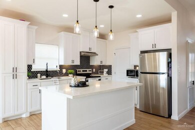 320 Hope Dr, La Feria, TX 78559 - photo 5