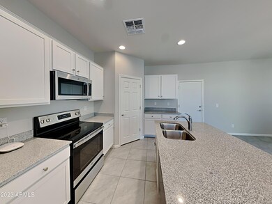 8616 E Posada Ave, Mesa, AZ 85212 - photo 5