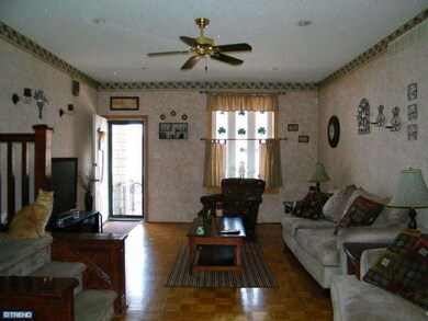 2674 Lefevre St, Philadelphia, PA 19137 - photo 3