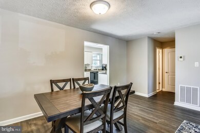 12038 Winding Creek Way, Germantown, MD 20874 - photo 7