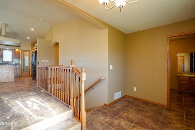 Bridgeview Ct Indoor-3