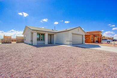 749 Nuevo Desierto Dr, Horizon City, TX 79928 - photo 2