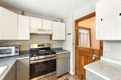 19 Arnold Ave, Chicopee, MA 01013 - photo 4