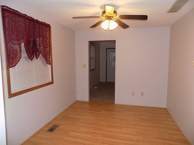 3407 Claremont Ave, Evansville, IN 47712 - photo 5