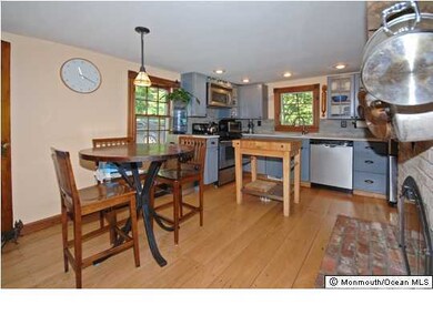 2185 Middletown Rd unit Middletown-lincroft, Middletown, NJ 07748 - photo 3