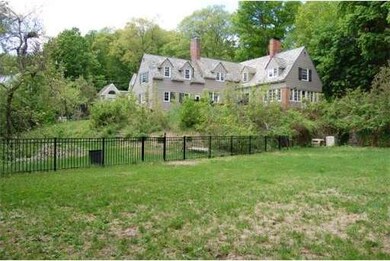 47 Bond St, Fitchburg, MA 01420 - photo 3