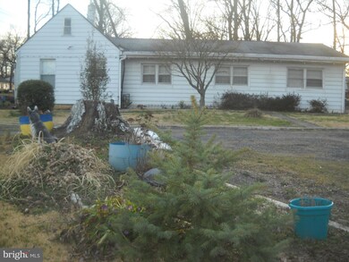 9214 Lanham Severn Rd, Lanham, MD 20706 - photo 3