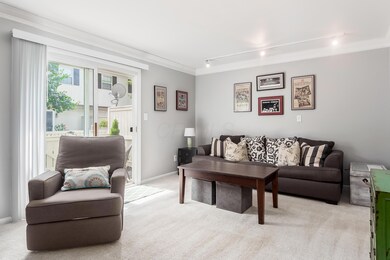 T 2555 Olde Hill Ct S00020