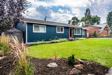 1319 NE Thompson Dr, Bend-1
