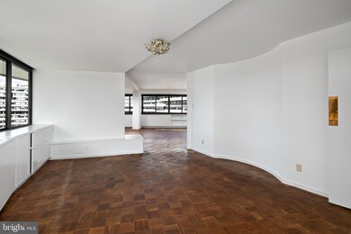 Watergate East Residences unit 916-S, Washington, DC 20037 - photo 5