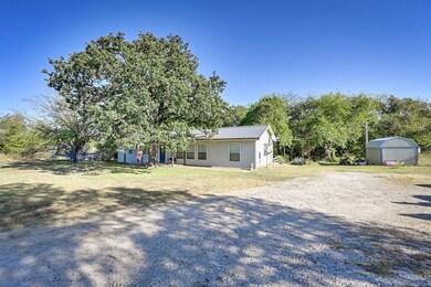 394 County Road 4590, Boyd, TX 76023 - photo 2