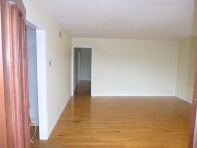 13466 Borden Ave, Sylmar, CA 91342 - photo 7