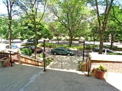 000-Exterior-128802-large