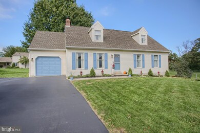 2717 Huyett Dr, Reading, PA 19608 - photo 2