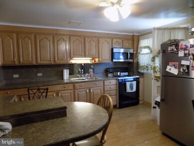 1605 Northbourne Rd, Baltimore, MD 21239 - photo 5