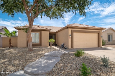 13679 W Tara Ln, Surprise, AZ 85374 - photo 2