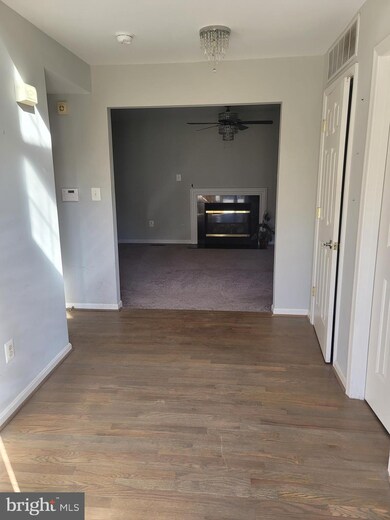 1619 Shady Glen Dr, District Heights, MD 20747 - photo 4