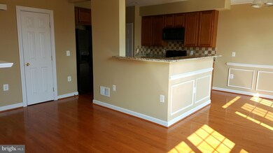 2414 Curie Ct unit 39, Herndon, VA 20171 - photo 5
