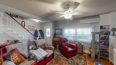 107 Walnut Ave, Revere, MA 02151 - photo 3