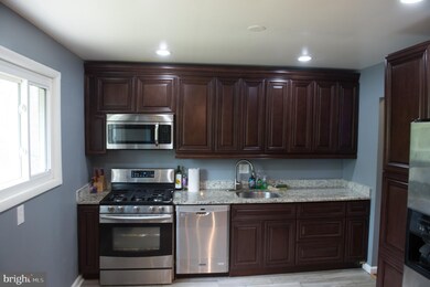 6503 Calmos St, Capitol Heights, MD 20743 - photo 4