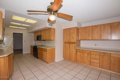 Breakfast Room-Kitchen