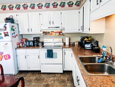 423 Huffman St, Saint Marys, OH 45885 - photo 5