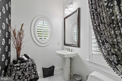 4609 Chestnut St, Bethesda, MD 20814 - photo 7