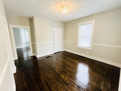 25 Auburn St, Woburn, MA 01801 - photo 4