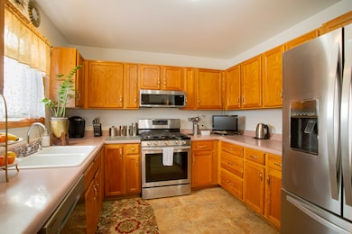 unlisted-address, Chicago, IL 60638 - photo 5