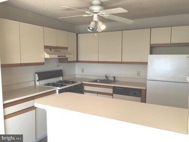 Radnor House unit 611, Bryn Mawr, PA 19010 - photo 7