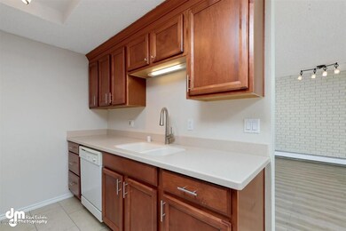 21-Kitchen 20200701-DW-7857