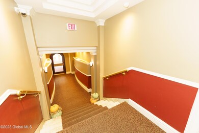 352 State St unit 1, Albany, NY 12210 - photo 4