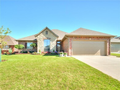 2613 SE 6th Cir, Moore, OK 73160 - photo 2