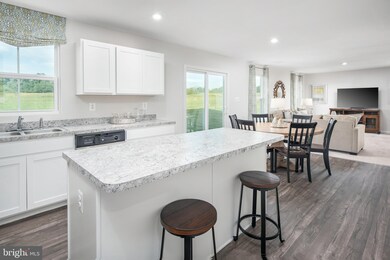 122 Crimson Ave, Taneytown, MD 21787 - photo 2