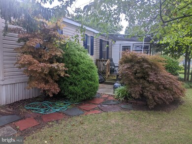 210 Holly Dr, Mount Wolf, PA 17347 - photo 4