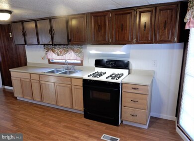 5454 Hallowing Point Rd, Prince Frederick, MD 20678 - photo 7