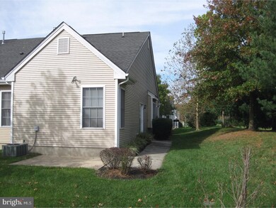 165 Burholme Dr, Trenton, NJ 08691 - photo 5