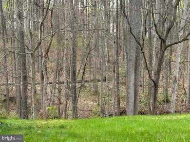 16130 Olmstead Ln, Woodbridge, VA 22191 - photo 2