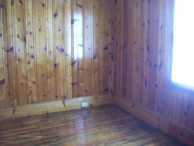 209 Lawrence St, Archbald, PA 18403 - photo 7