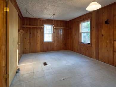 25 Stoneham Rd, Worcester, MA 01604 - photo 3