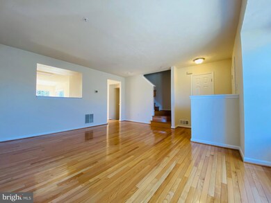 38 Tamers Ct, Windsor Mill, MD 21244 - photo 4