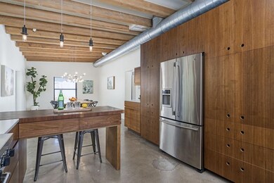 012_Kitchen III