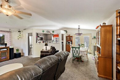 1376 Foxwood Dr, Medford, OR 97504 - photo 5